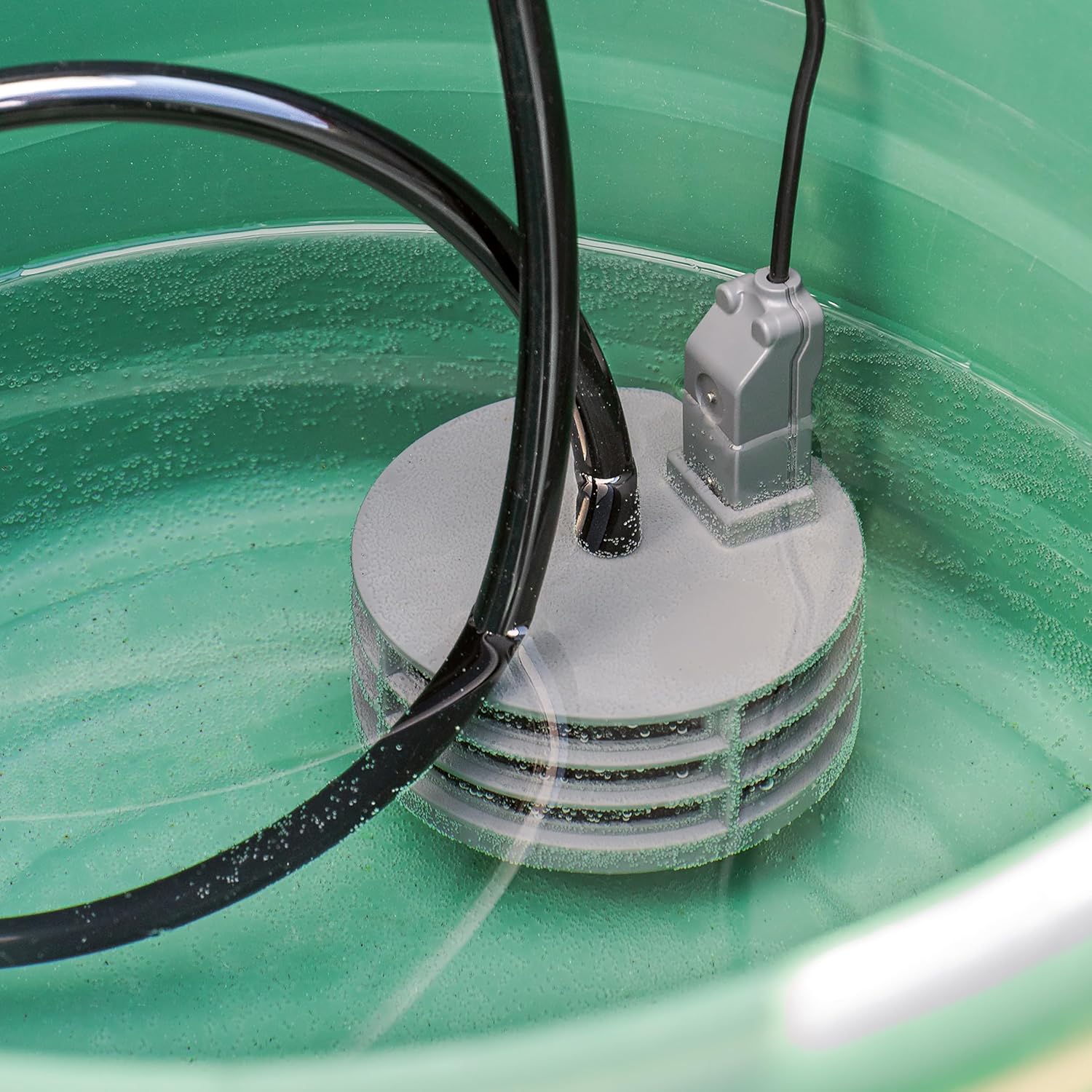 Esotec Solar Bewässerungssystem Waterdrops Pro, 50 regulierbare Tropfer – Automatische Tropfbewässerung für Garten & Balkon 101124 — Ansicht 3