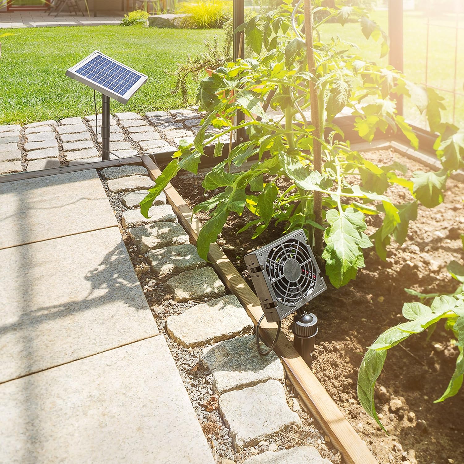 esotec Solar Lüfterset FreshAir, 18V/DC 5W, Luftstrom 90m3, Solarventilator Belüftungsset, Ventilator Gewächshaus, Lüftersystem, Lüfter 92x92mm, 101862 — Ansicht 3