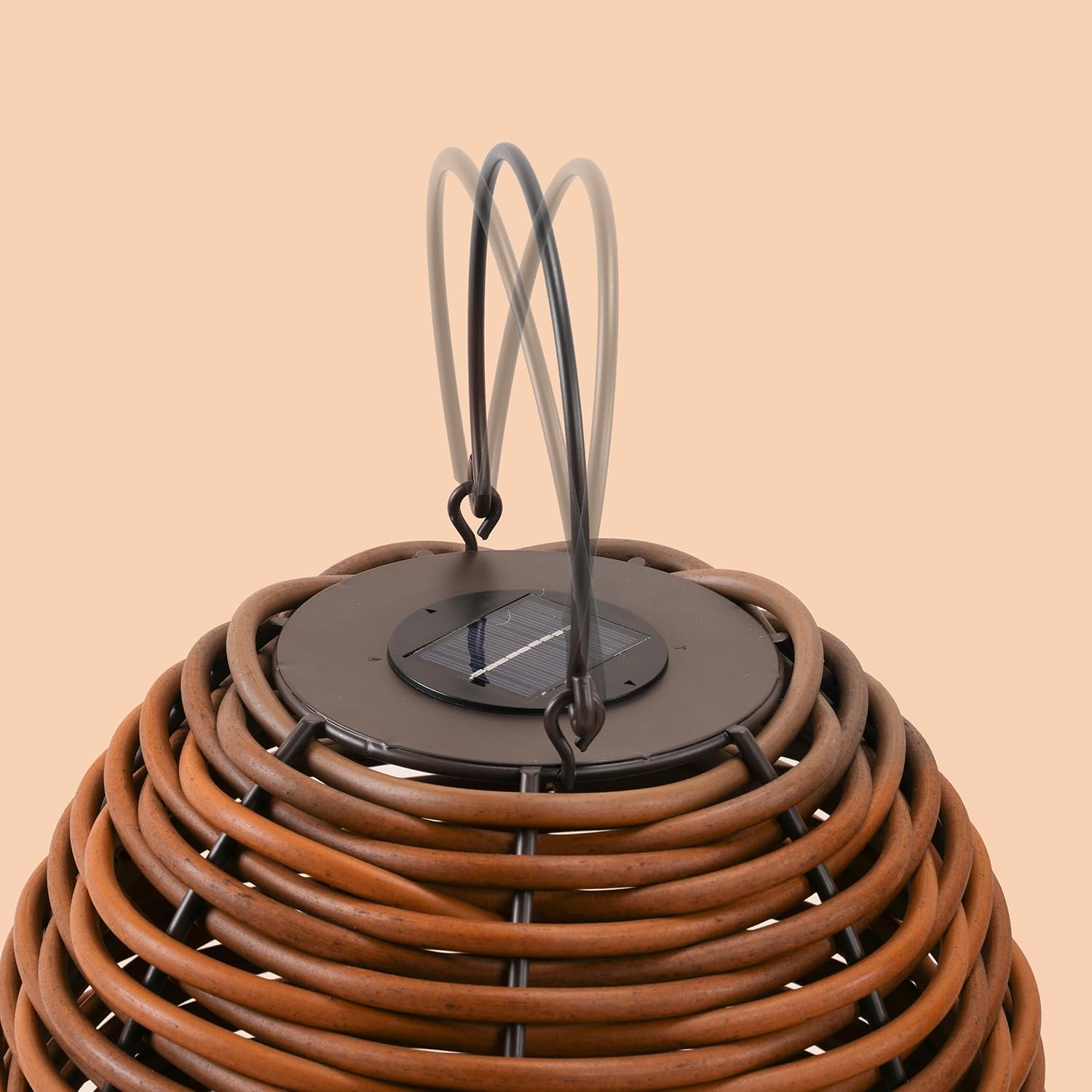 Esotec Solar Rattanleuchte Victoria 30, Polyrattan, USB-C Ladeanschluss, CCT Funktion, 3 Lichtfarben, Akku, Metallgestell, IP44, Solarleuchte Rattan, wetterfest, outdoor, außen, 102278 — Ansicht 4