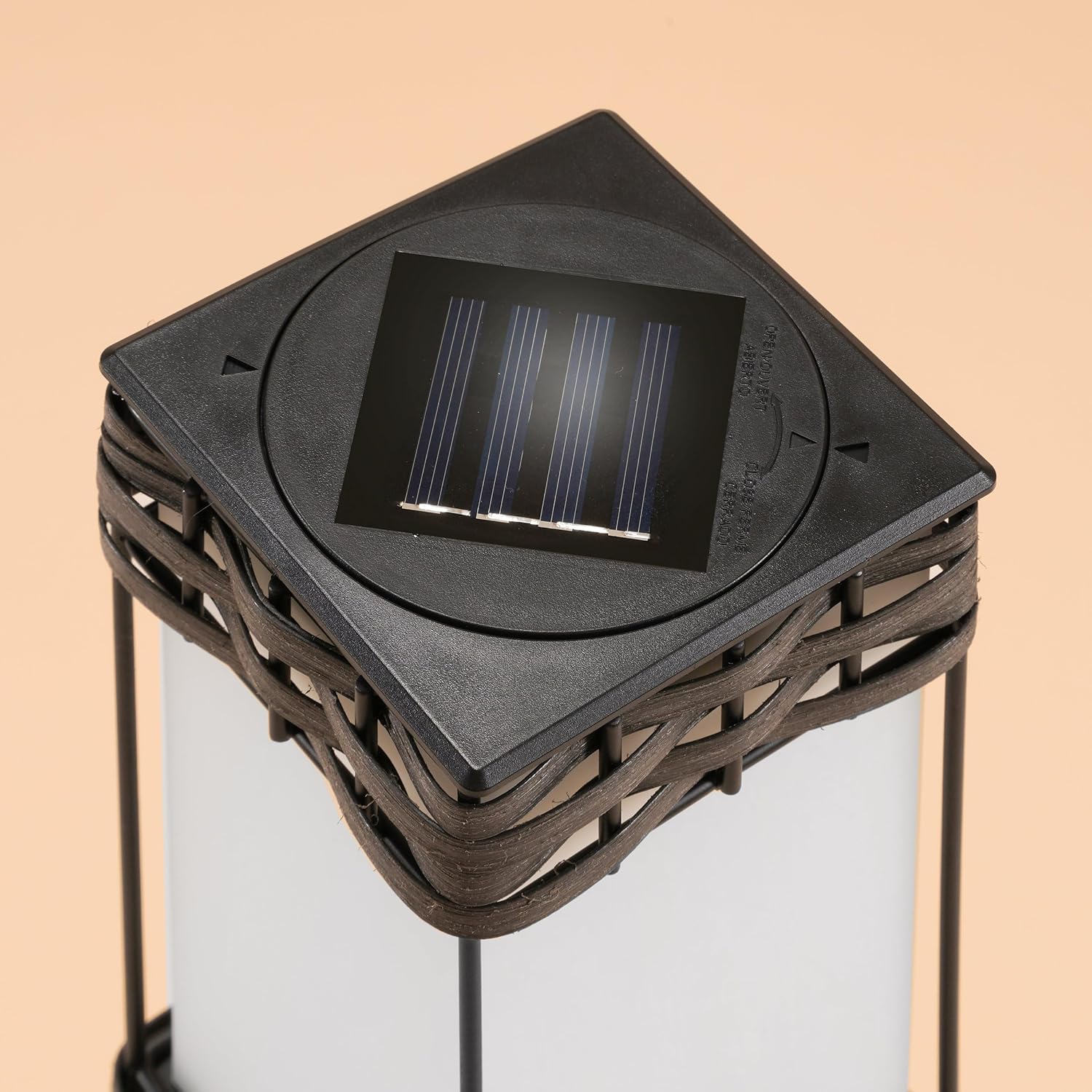 Esotec Solar Standleuchte, Rattan Geflecht, LED, Akku, gleichmäßige Lichtverteilung, Gartenleuchte, Solarlaterne, Wegeleuchte, Solarlichter, wetterfest, Metall, braun, IP34, außen, 102073 — Ansicht 6