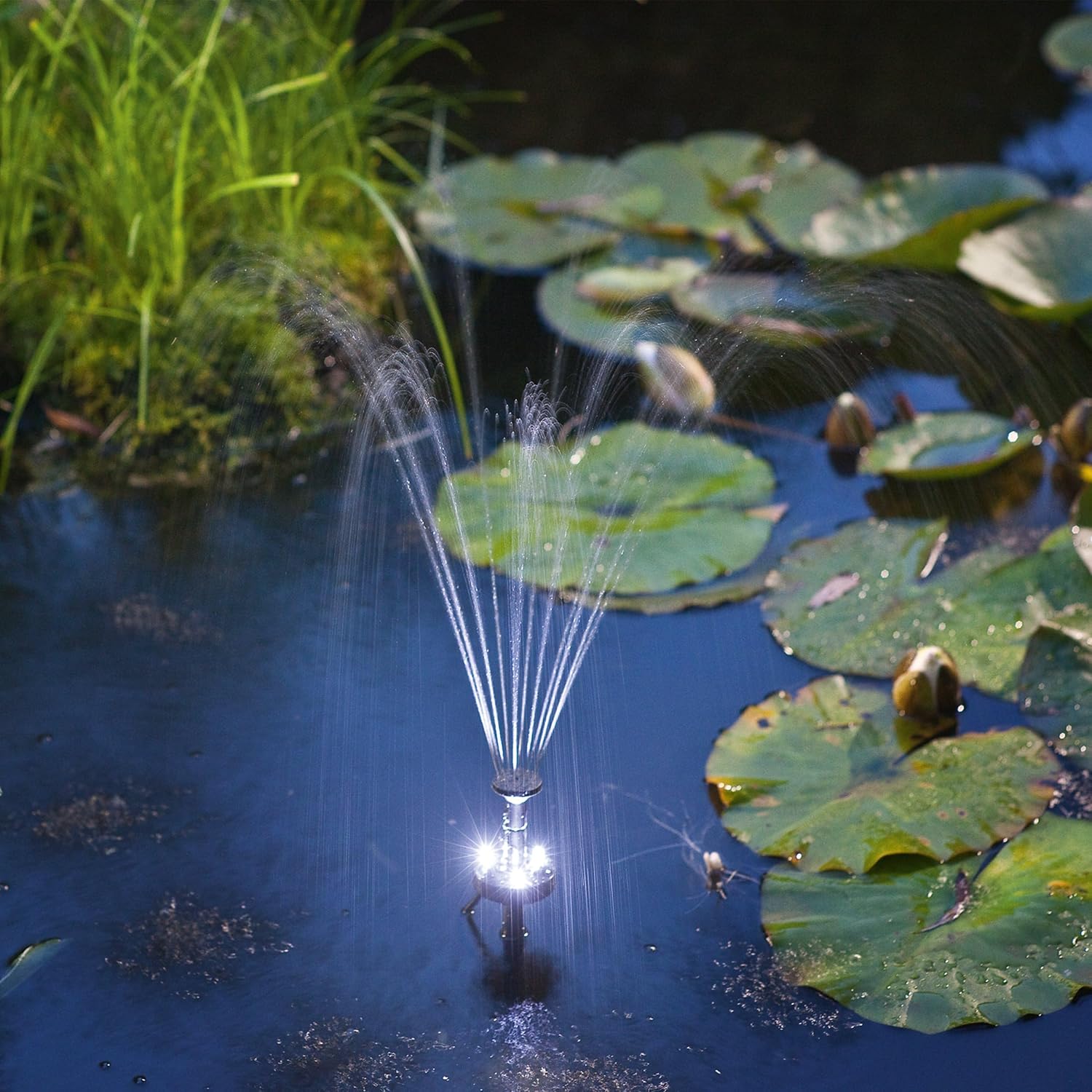 esotec Solar Teichpumpe Palermo 5/330, Komplettset, Akkubox, LED Lichtring, Pumpe 330l/h, Solarmodul, Springbrunnen, Wasserspiel, Solarbrunnen, Springbrunnenpumpe, 0,9m, 101775 — Ansicht 4