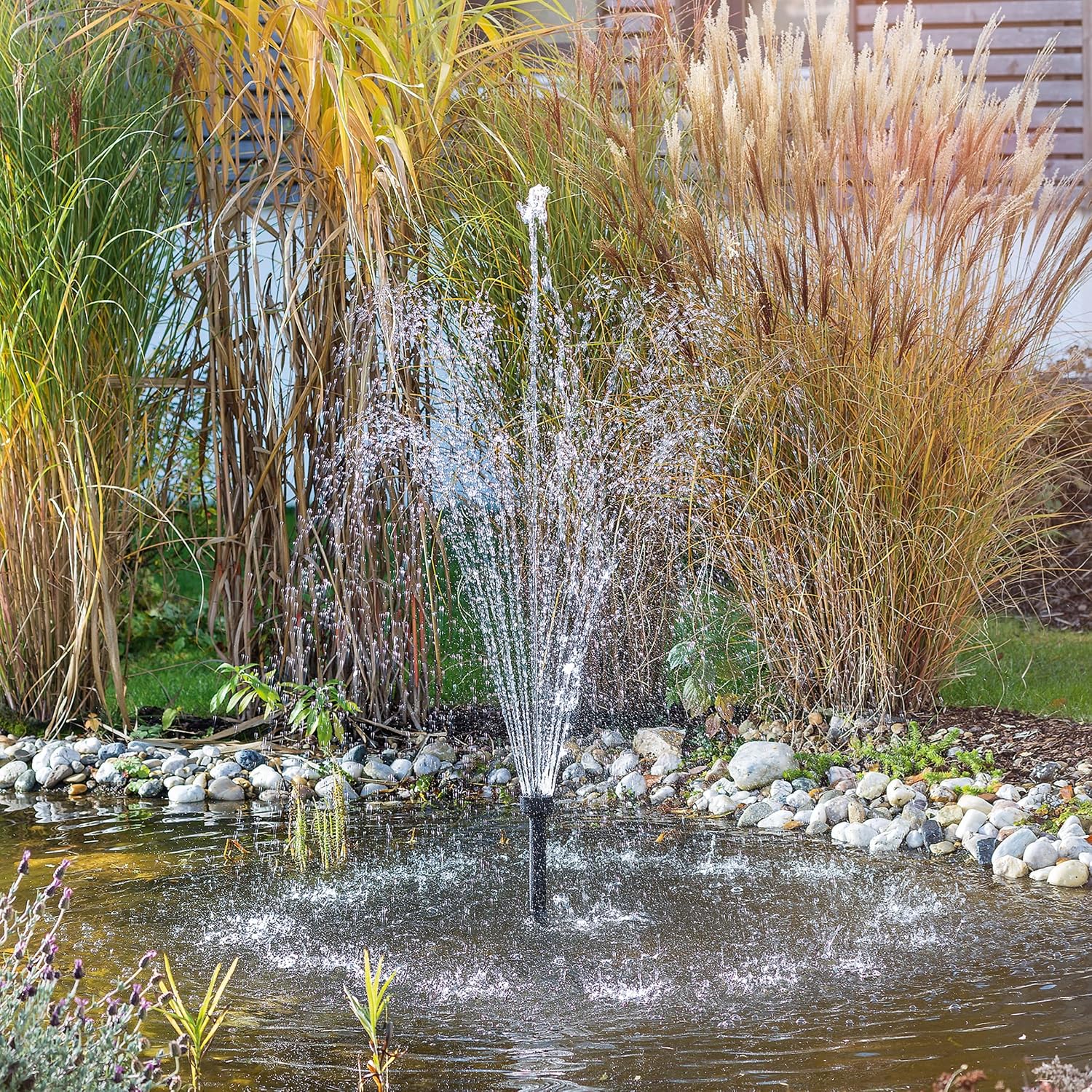esotec Solar Teichpumpenset 150/4300, Solar Springbrunnen 4300 l/h, Teichpumpe mit 150 Wp Solaranlage, Fontäne IP68 für Teiche über 3000 l 101570 — Ansicht 5