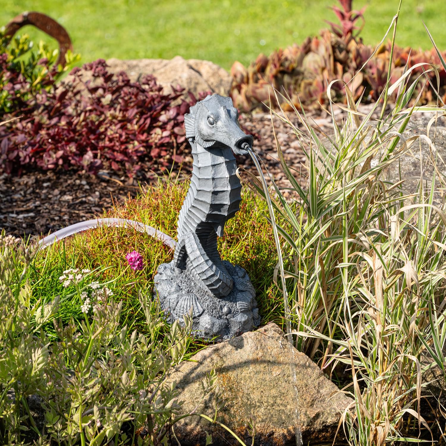 Esotec Solar Wasserspeier Komplettset, Seepferdchen Ida, Gartenteich Wasserspiel, Vogeltränke, Vogelbad, Gartenbrunnen mit Solarpumpe, H=30cm 101681 — Ansicht 3