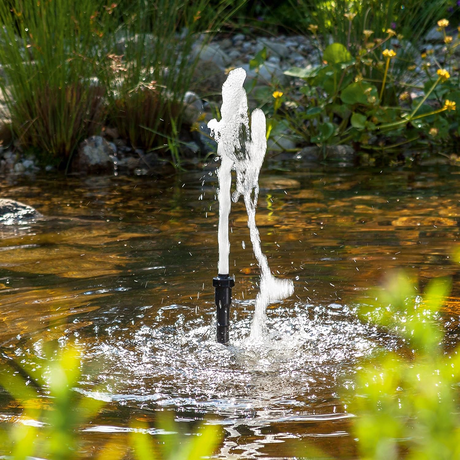 esotec Teichpumpe mit Sprinklerset, Springbrunnenpumpe, Wasserspiel Pumpe, Solarbrunnen Pumpe 1700 l/h 12-24 VDC IP68 außen 101992 — Ansicht 6